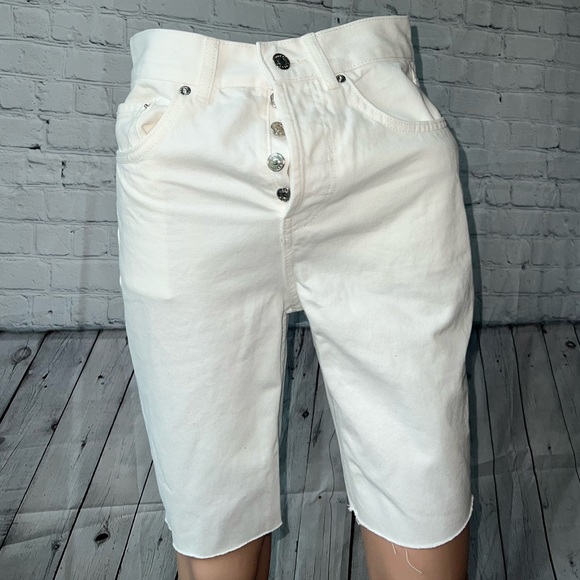 ASOS Pants - ASOS Design White Jean Shorts with Silver Buttons size 2